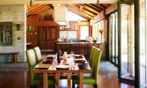 Dining Table | Custom Carpet Centers