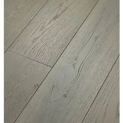 Hardwood | Custom Carpet Centers